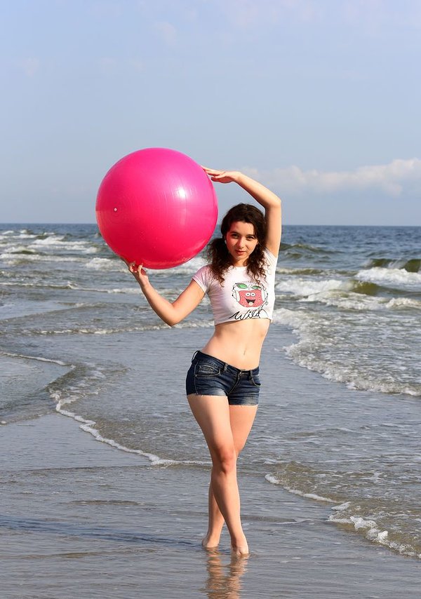 Лилия, 23 года, 5 размер груди