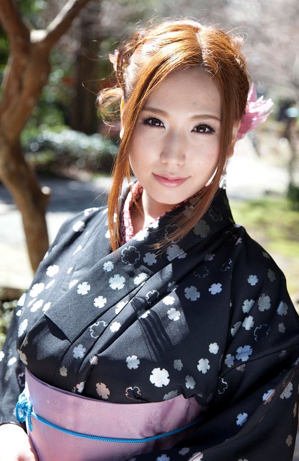 Алина, 22 года, 0 размер груди